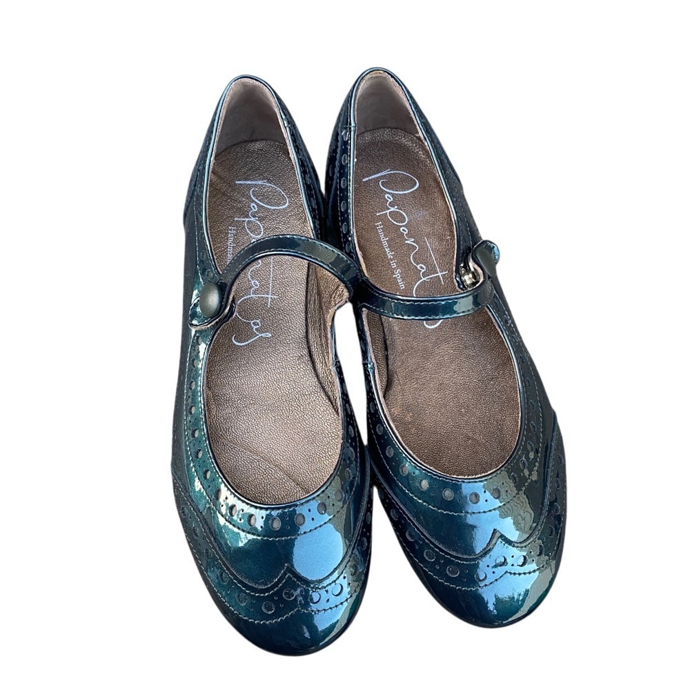 Papanatas Patent Leather Kids Dress Shoes size 32